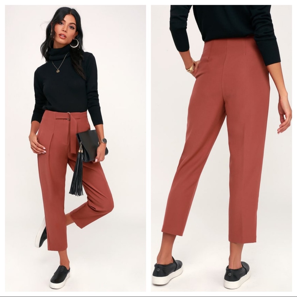 JOA Maddy Rusty Rose Belted Waist Cropped Trouser